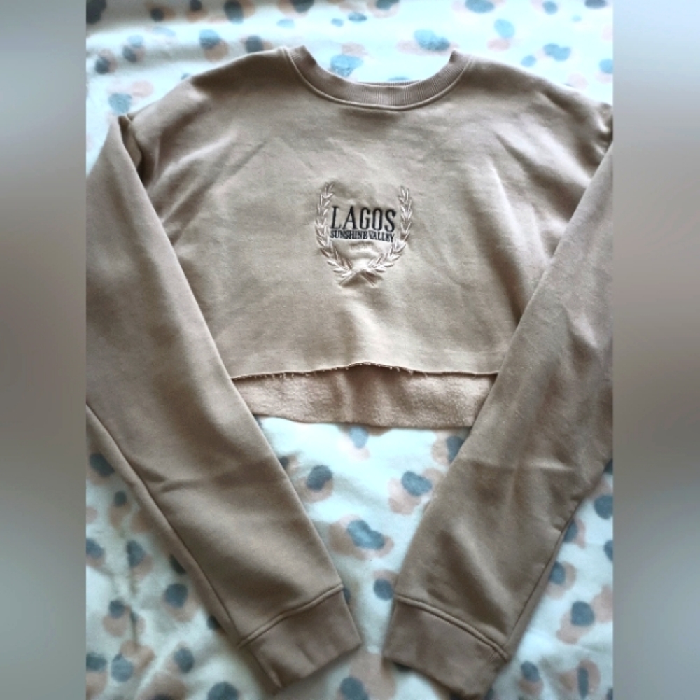 PLT PrettyLittleThing Crop Sweatshirt